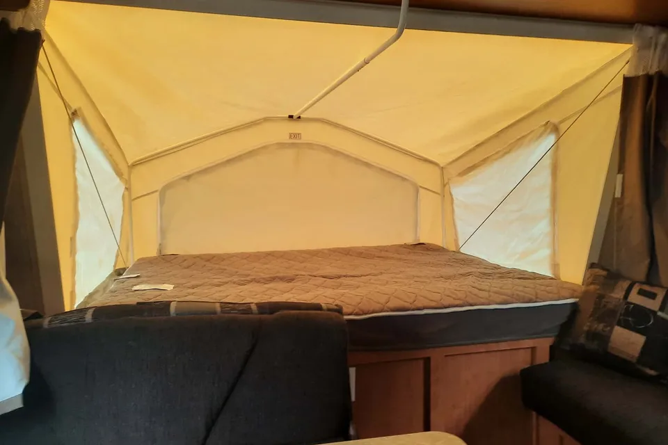 Family-Friendly Rockwood Roo | Sleeps 8