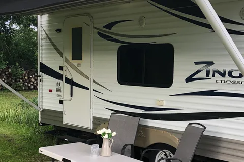 Zinger Crossroads Travel Trailer