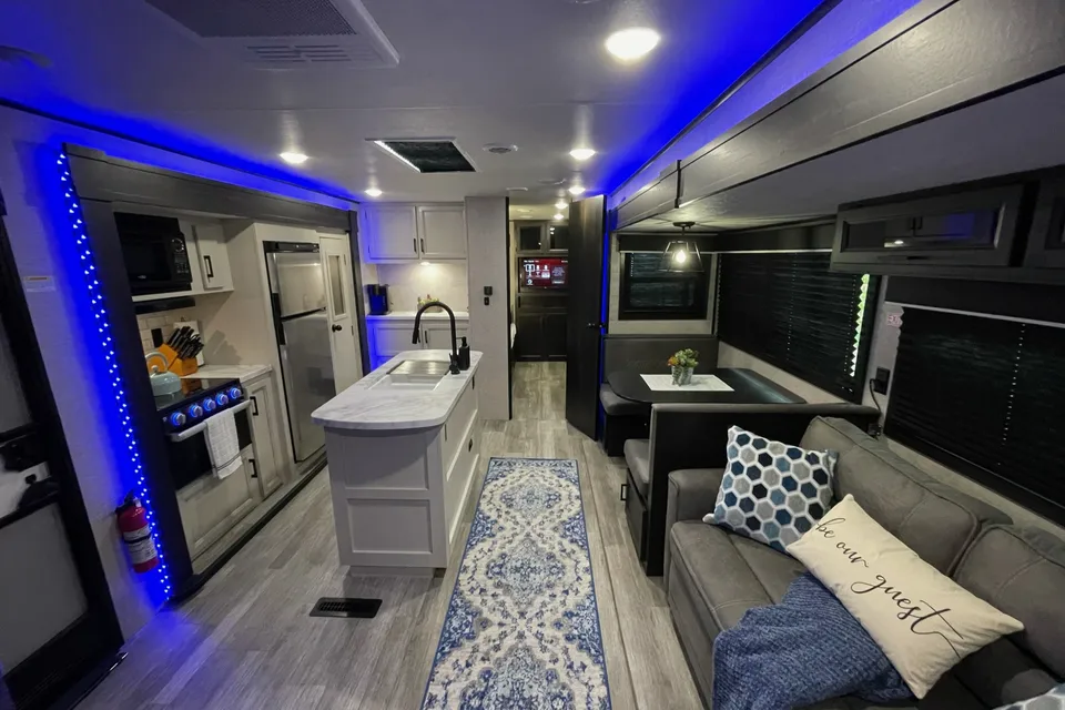 AMAZING + FUN2023 - 2BR (Delivery Available)