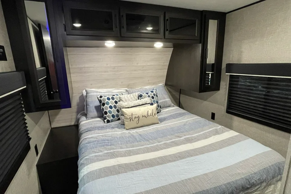 AMAZING + FUN2023 - 2BR (Delivery Available)