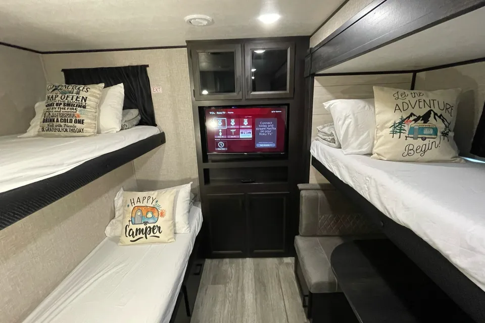 AMAZING + FUN2023 - 2BR (Delivery Available)