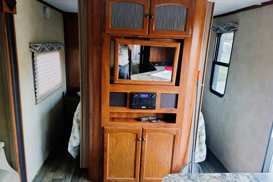 Taras Keystone  Hideout  Travel Trailer