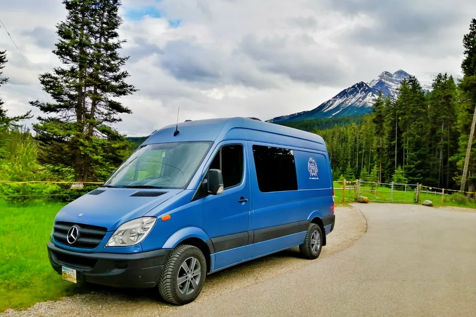 L&P Camper Van