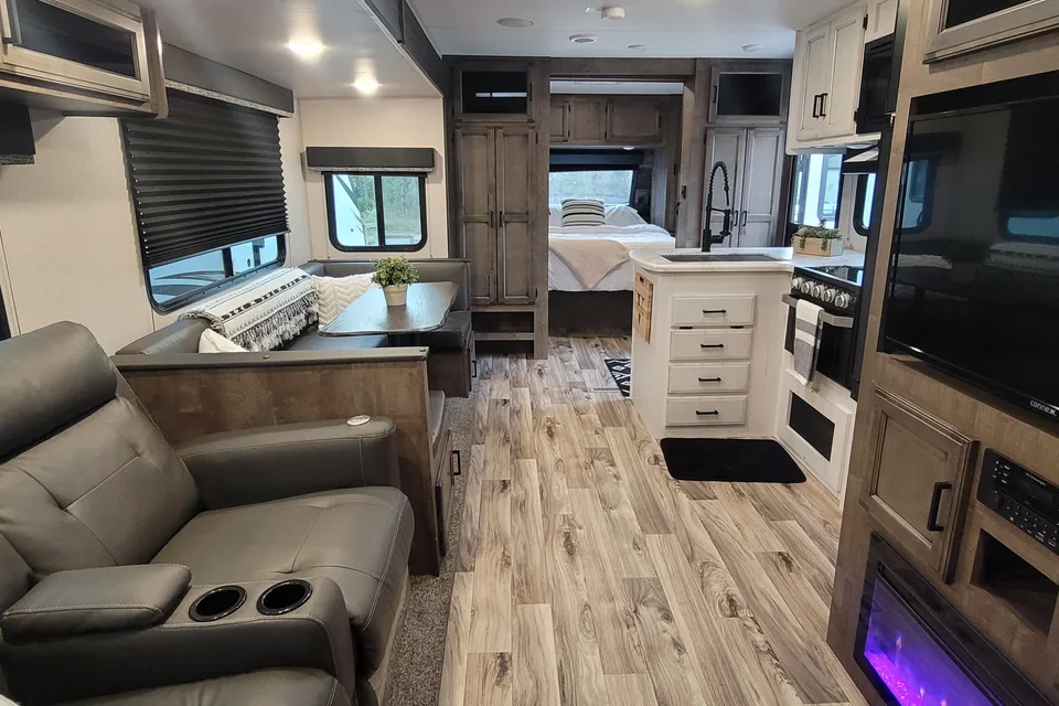 "The Haven" 2BR/1BA with upgraded memory foam beds