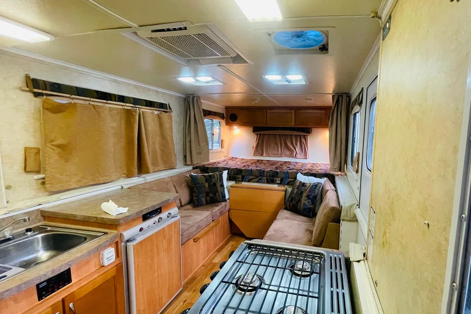 TrailManor TM2720 Travel Trailer