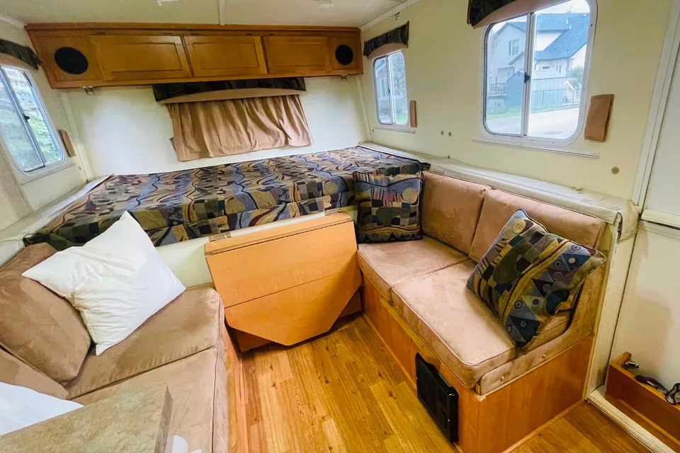 TrailManor TM2720 Travel Trailer