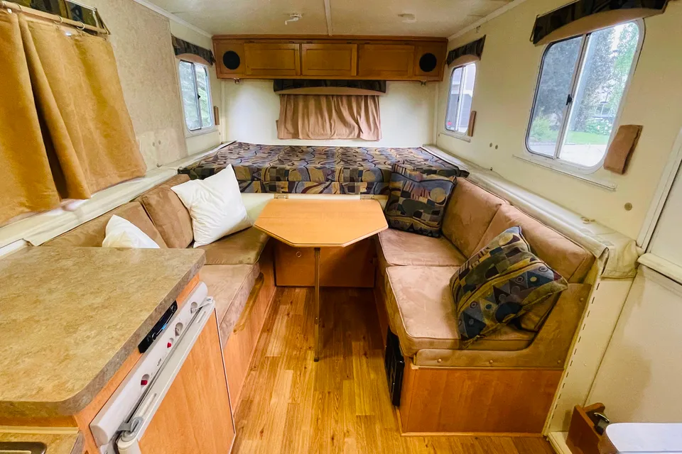 TrailManor TM2720 Travel Trailer