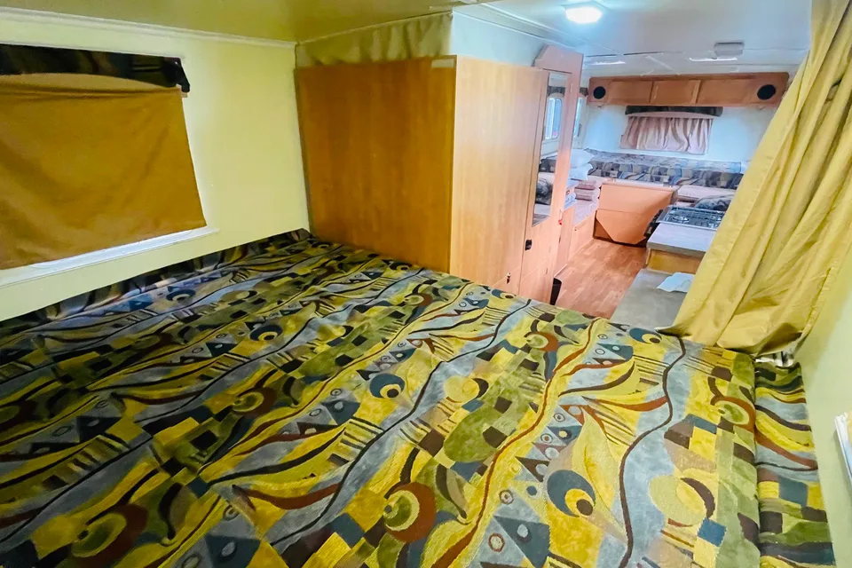 TrailManor TM2720 Travel Trailer