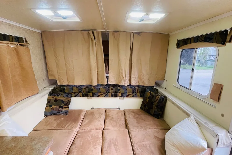 TrailManor TM2720 Travel Trailer