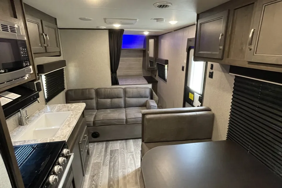 Jessica's & Craig's Jayco SLX 264bh Travel Trailer