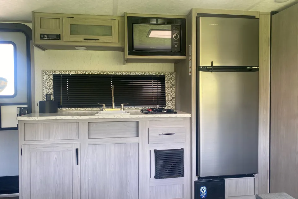 6 person, family friendly & Roomy!