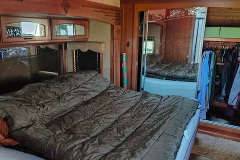 36ft Elite Suites