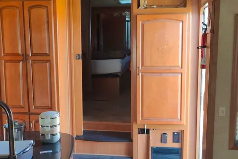36ft Elite Suites