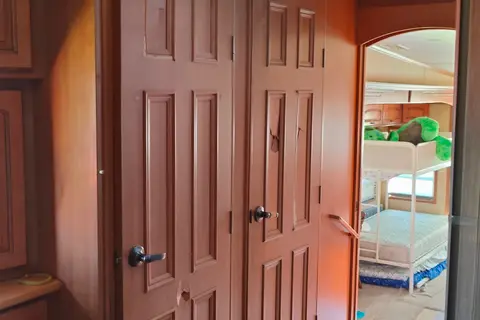 36ft Elite Suites