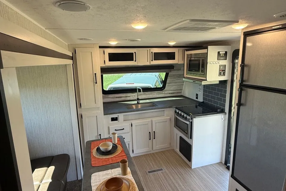 CANYON CRUISER