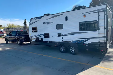 Family friendly Jayco Octane 222 ultra light Toy Hauler