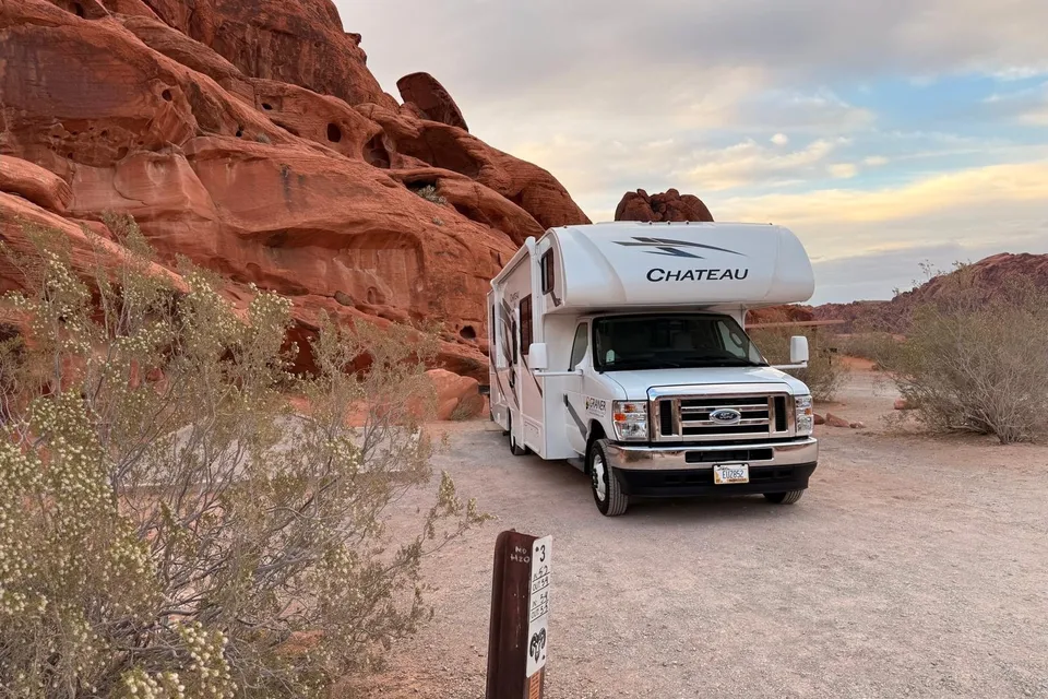 Brand new 2026 Thor Chateau 30ft. with free private shuttle -Sophia