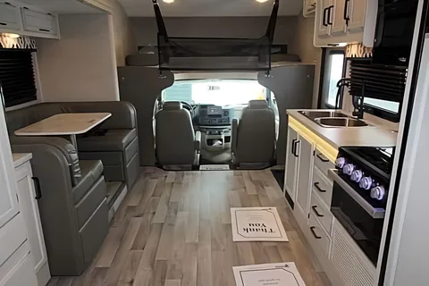 Isabelle's Jayco Redhawk Class C