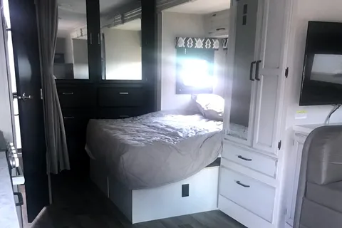 Isabelle's Jayco Redhawk Class C