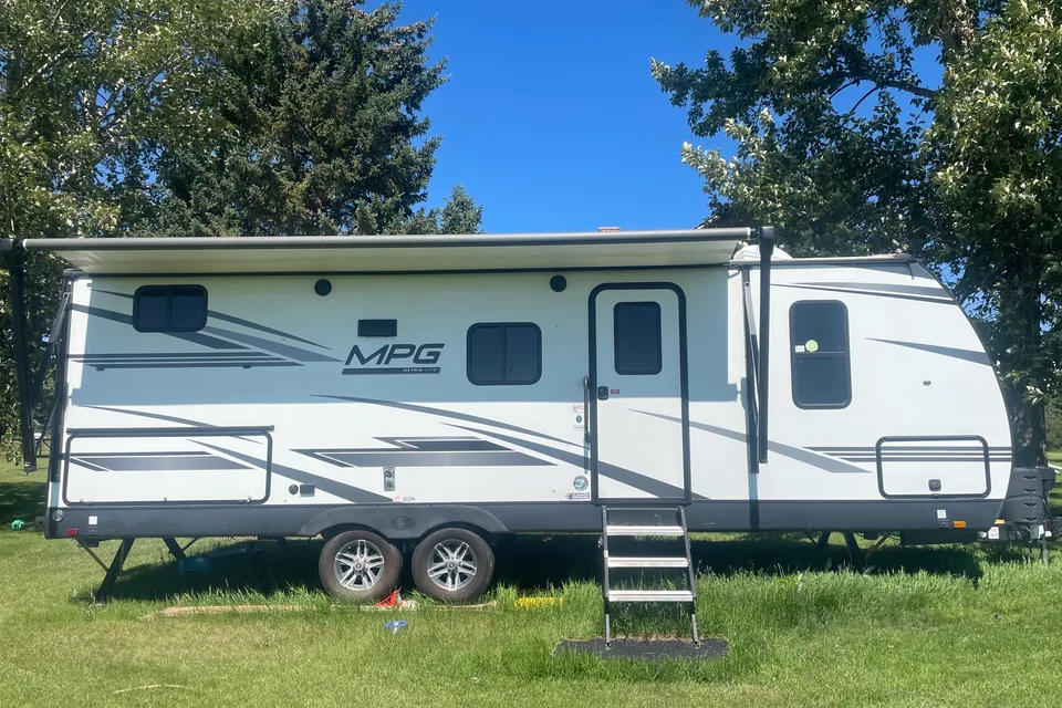 Five Pines-MPG Ultra Lite Travel Trailer