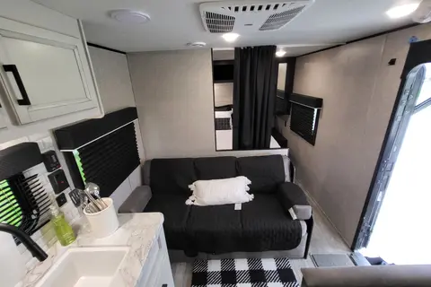 Rv Rentals Way Of Life's Solar! The Jayco Jay Flight SLX 264BHW Baja Edition Travel Trailer J1