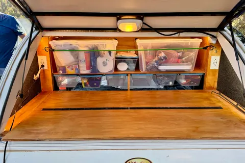 Cozy Teardrop – Fully Stocked Comfort with Shower, Solar & Starlink