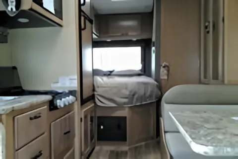 Four Winds 22E Class C