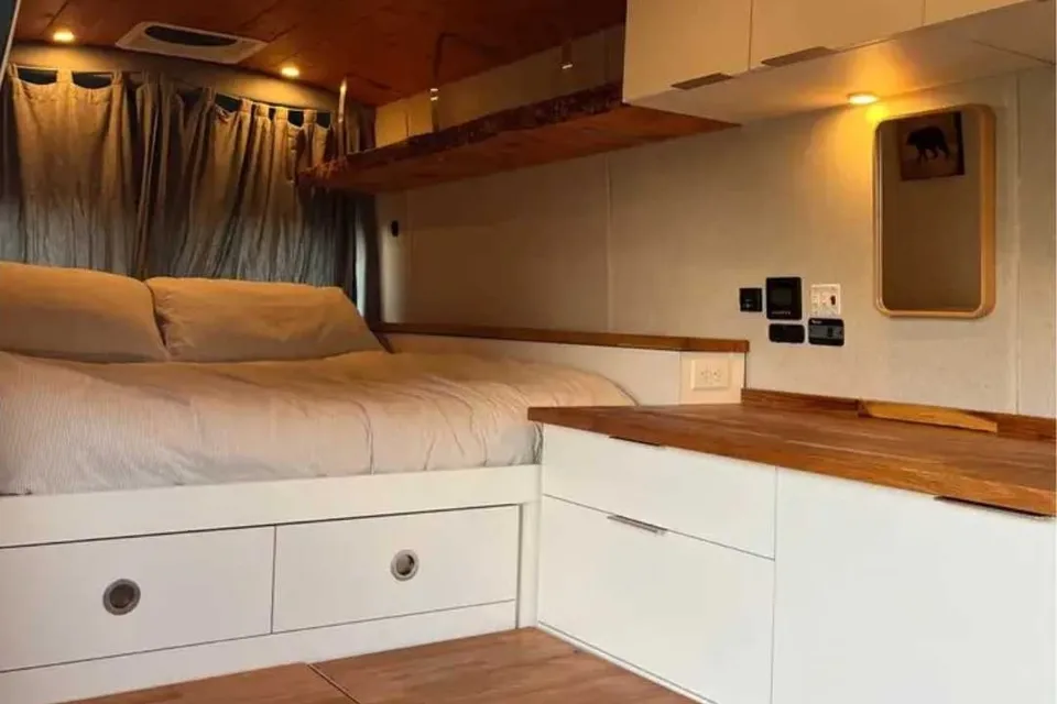 Jamie's Ford Transit Campervan
