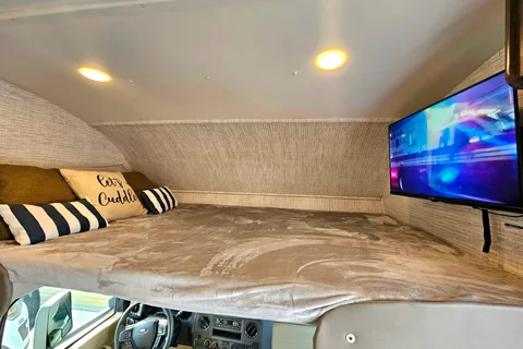 American X-peditions Jayco Redhawlk SE