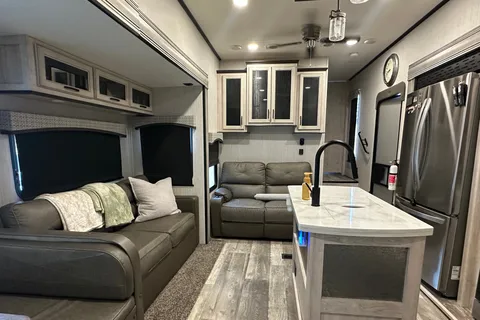 Luxury Camping by the Parker’s