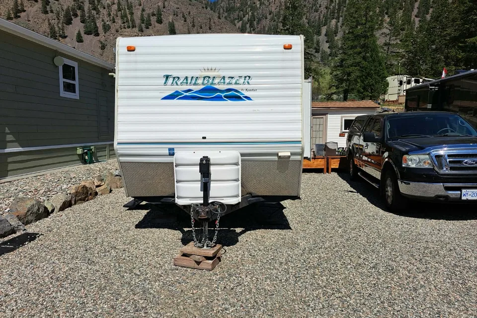 Karen's Komfort Trail Blazer Travel Trailer