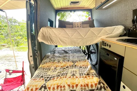 Vista Adventure Vans AWD Ford Transit