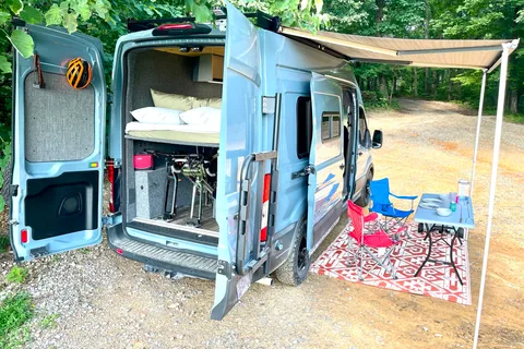 Vista Adventure Vans AWD Ford Transit