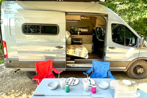 Vista Adventure Vans AWD Ford Transit