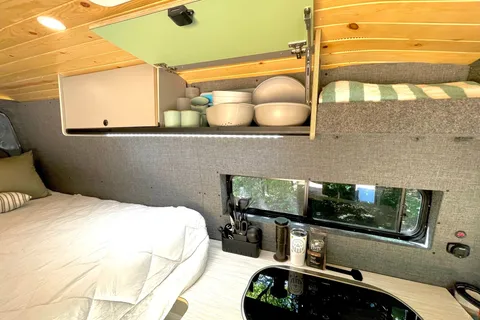 Vista Adventure Vans AWD Ford Transit