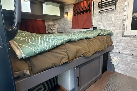 Camo Standy Karavan Micro Trailer w/ Rooftop Tent