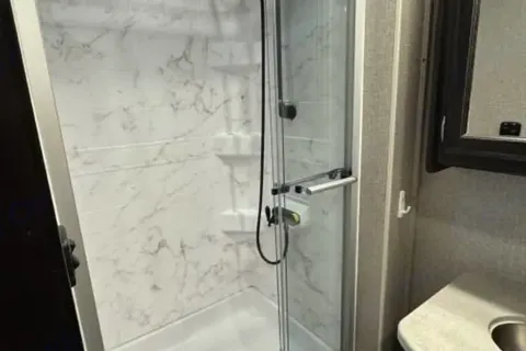 Luxury Hotel on Wheels 2 Baths Tankless water heater 2021 Entegra Coach Vision XL Class A