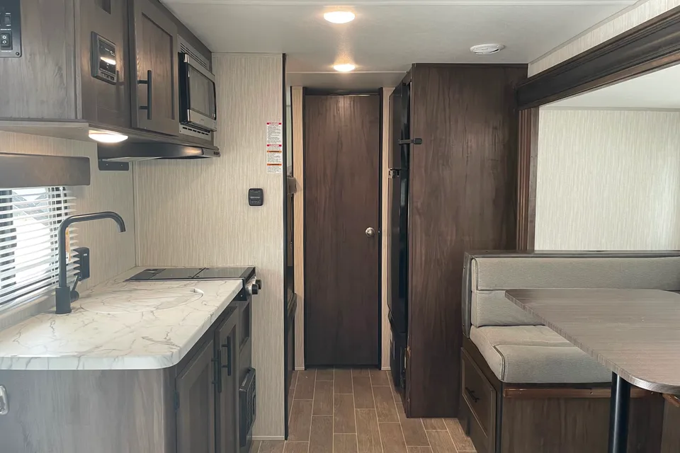Family-friendly Bunkhouse (2020 Wolf Pup)