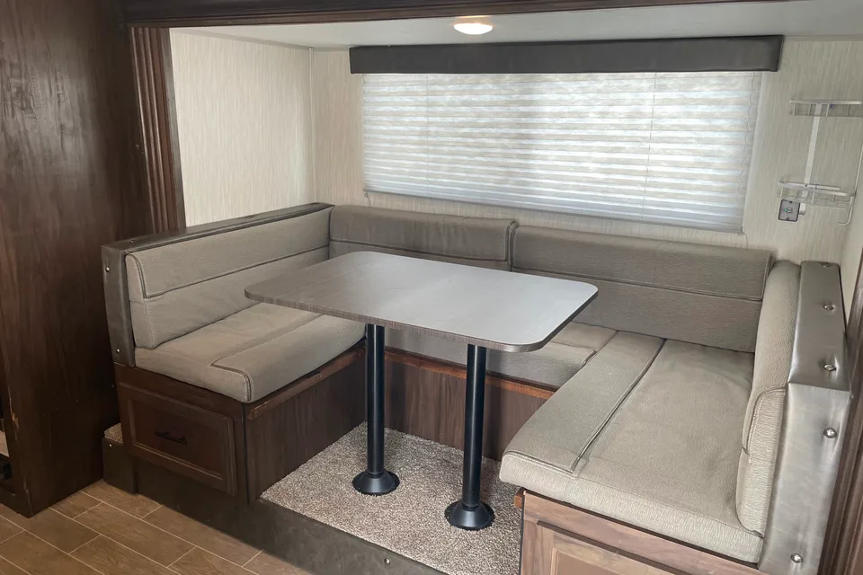 Family-friendly Bunkhouse (2020 Wolf Pup)