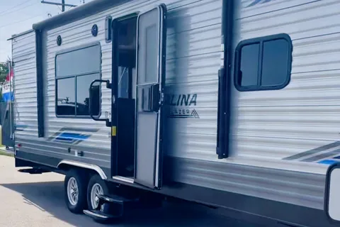 Foldesi’s 2020 Coachmen Catalina Trail Blazer 26t Toy Hauler