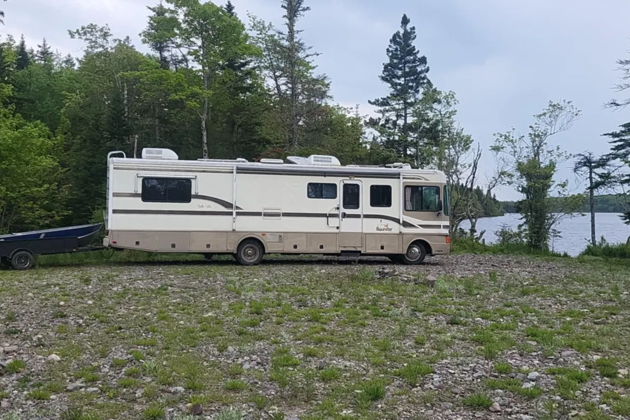Rent my 1997 Fleetwood Bounder from $250/night | RVezy