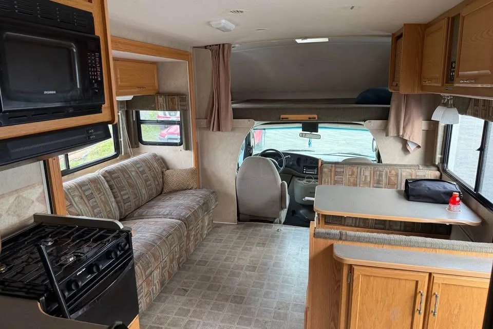 Boondockin Dave's Winnebago Explorer Class C