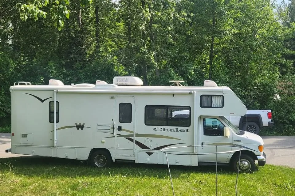 Boondockin Dave's Winnebago Explorer Class C
