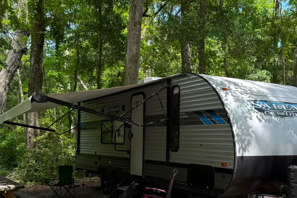 GoRoadie's Forest River Salem cruise lite Travel Trailer