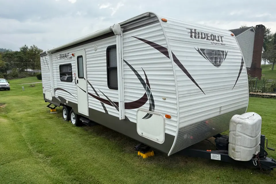 Cozy Keystone Hideout Travel Trailer