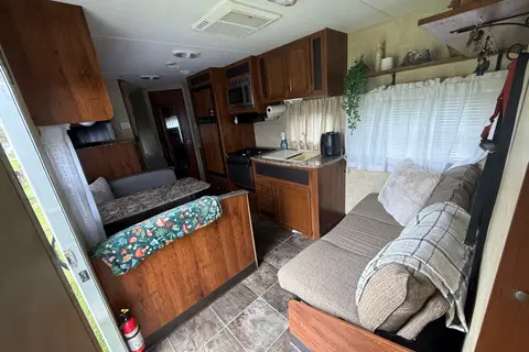 Cozy Keystone Hideout Travel Trailer