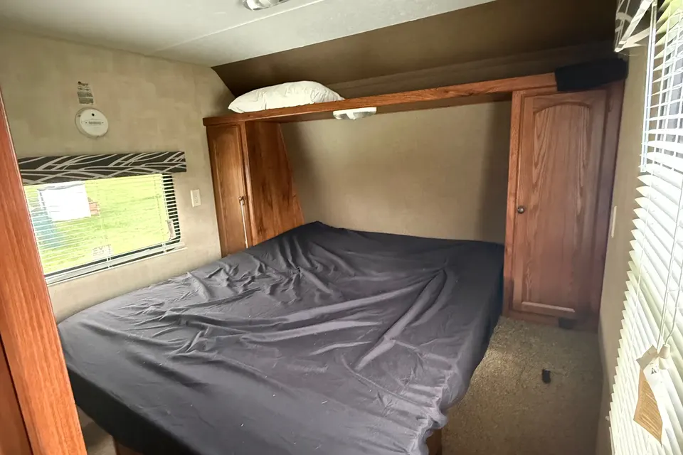 Cozy Keystone Hideout Travel Trailer