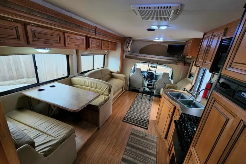 Alaska Adventure Nexus Scenic Traveler Class C