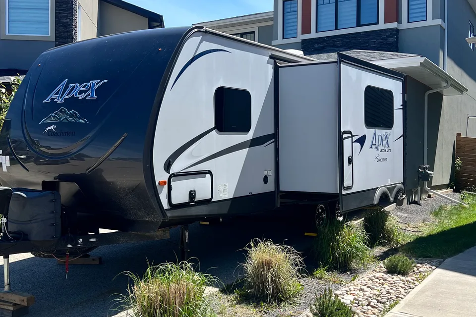 Adventure Awaits: Your Ultimate Mobile Escape – Full-size SUV and half-ton Truck towable