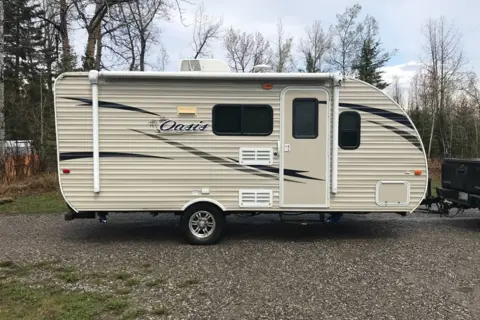 Chris's Shasta Oasis 18BH Travel Trailer